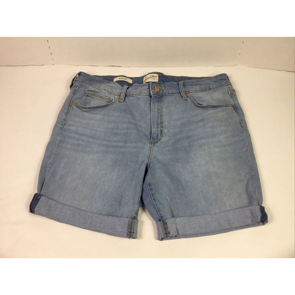 Universal Thread‎ Womens Bermuda Shorts Sz 16 Stretch high rise Blue denim Cuff